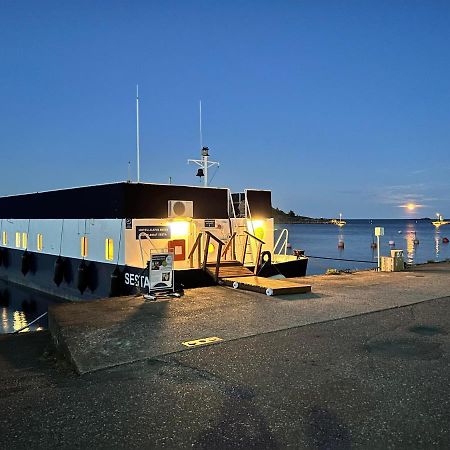 Hotellilaiva Sesta Hangö Exteriör bild