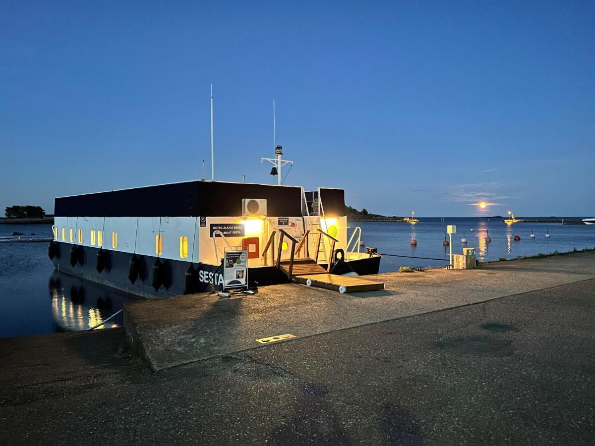 Hotellilaiva Sesta Hangö Exteriör bild